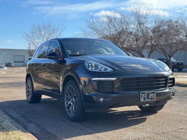 2016 PORSCHE Cayenne