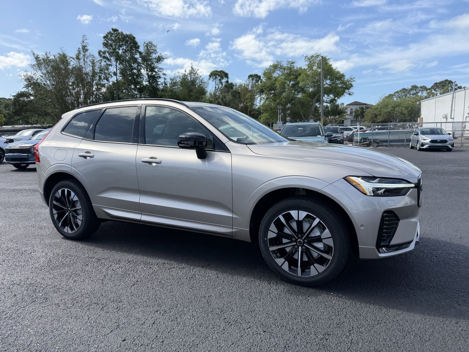 2026 VOLVO XC60