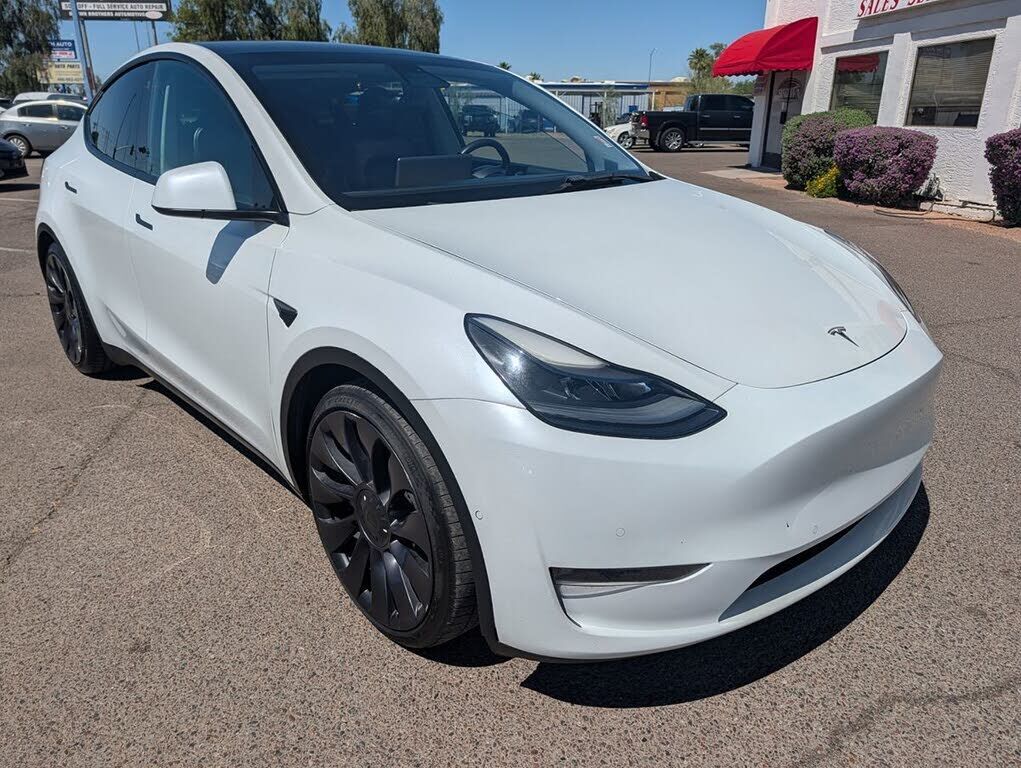 2021 TESLA Model Y