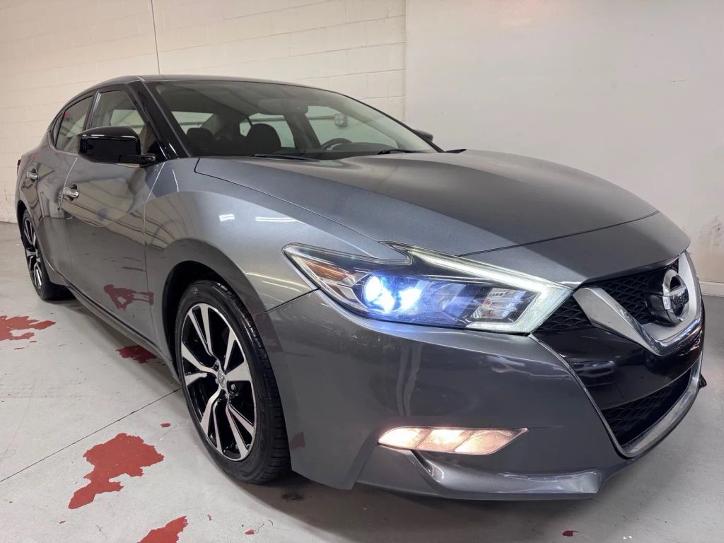 2017 NISSAN Maxima