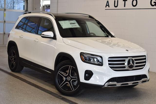 2026 MERCEDES-BENZ GLB-Class