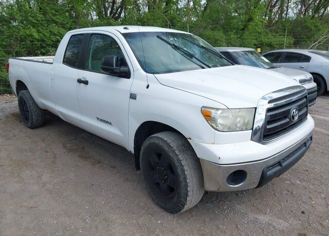 2010 TOYOTA Tundra