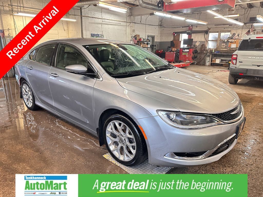 2016 CHRYSLER 200