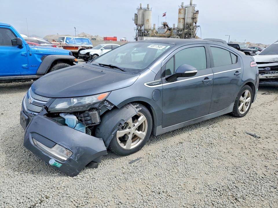2013 CHEVROLET Volt