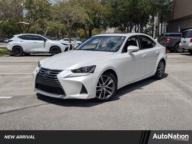 2018 LEXUS IS