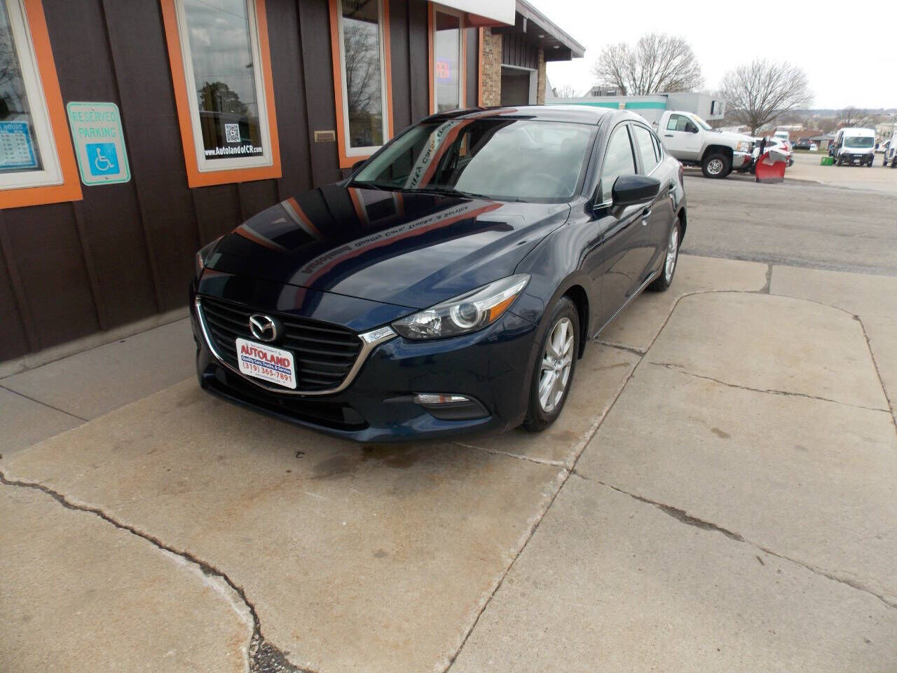 2017 MAZDA Mazda3