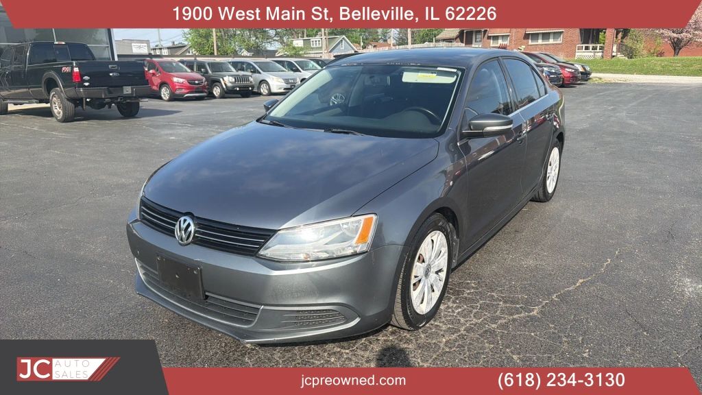 2013 VOLKSWAGEN Jetta