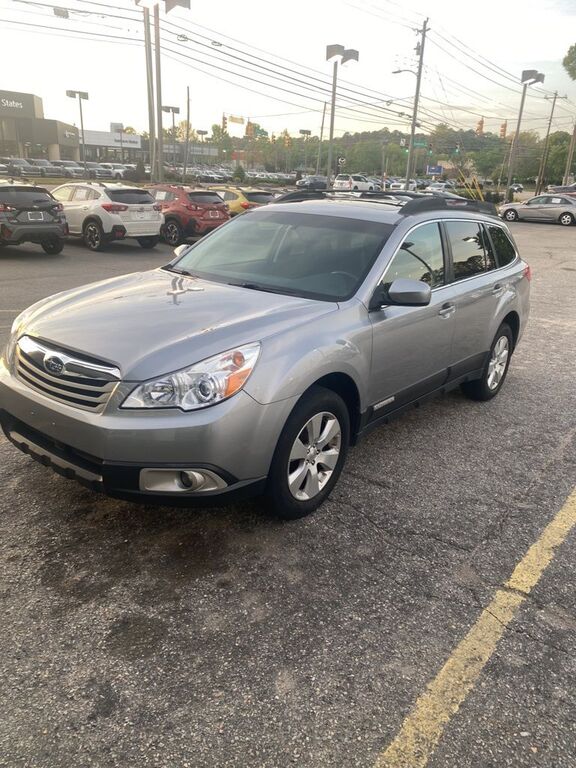 2011 SUBARU Outback