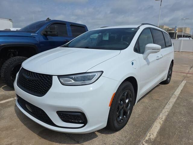 2021 CHRYSLER Pacifica