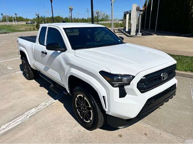 2024 TOYOTA Tacoma