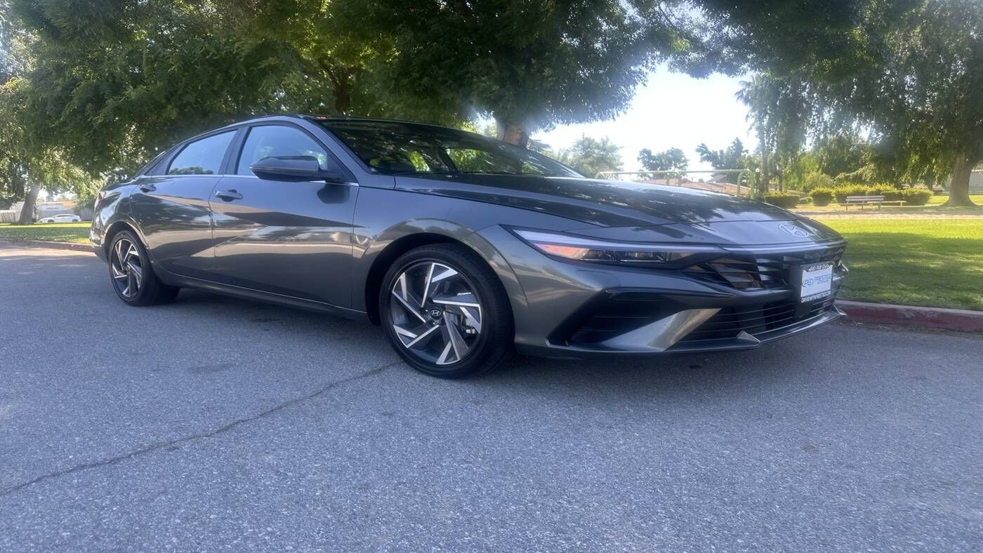 2025 HYUNDAI Elantra
