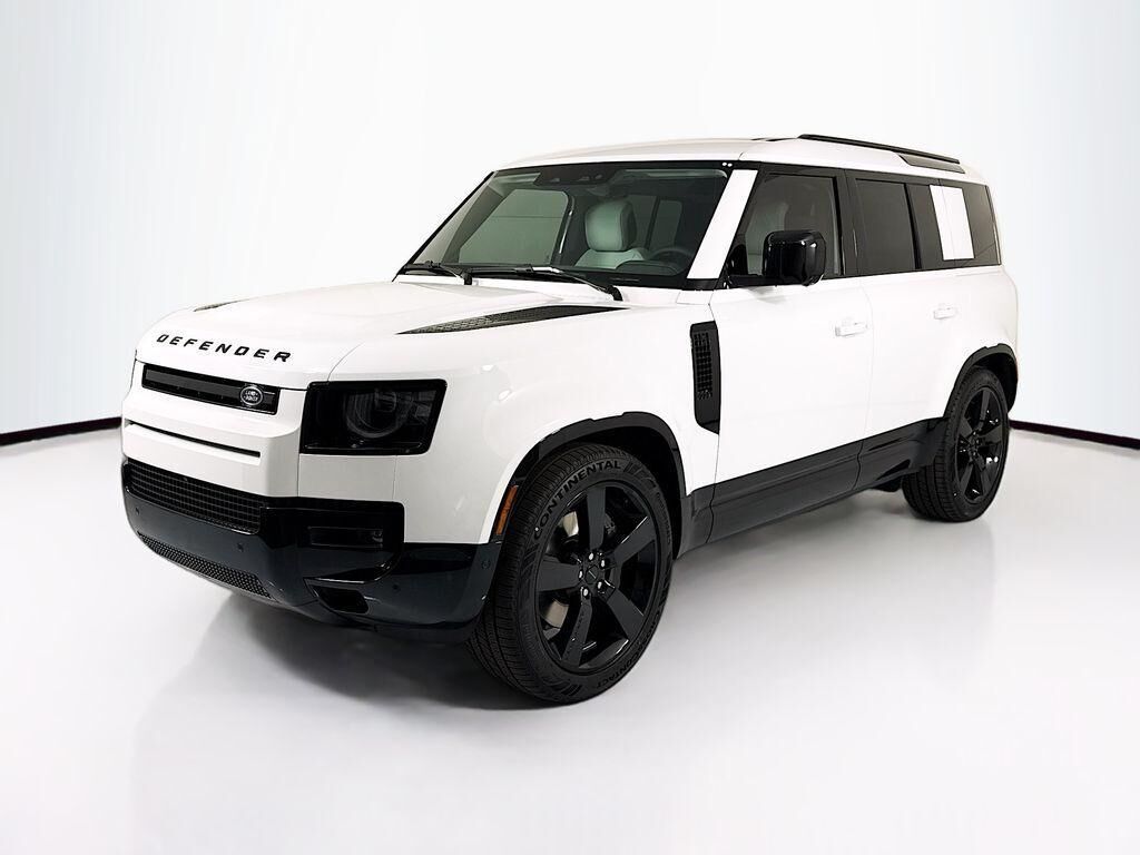 2026 LAND ROVER Defender