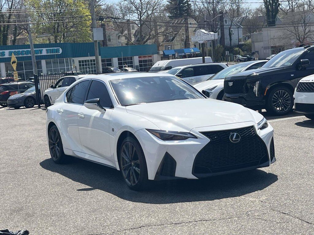 2023 LEXUS IS