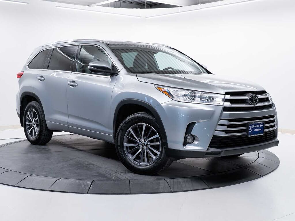2018 TOYOTA Highlander