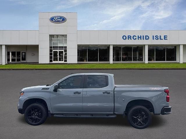 2024 CHEVROLET Silverado