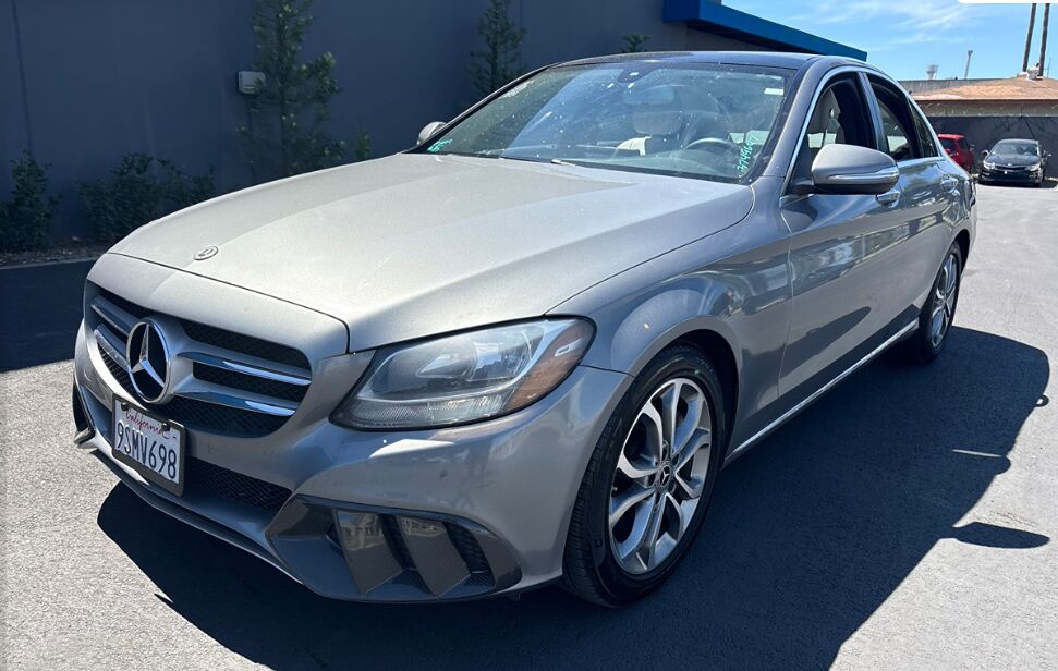 2015 MERCEDES-BENZ C-Class