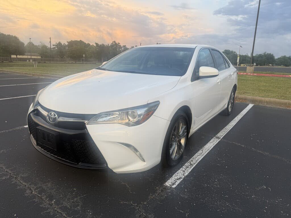 2017 TOYOTA Camry