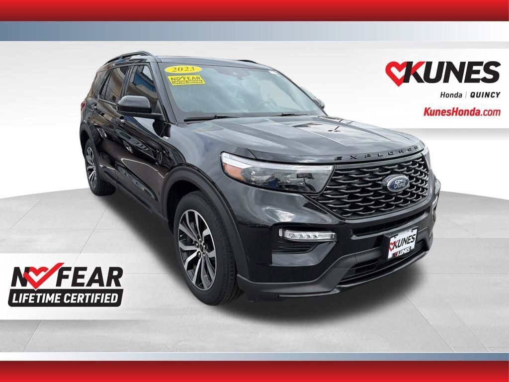 2023 FORD Explorer