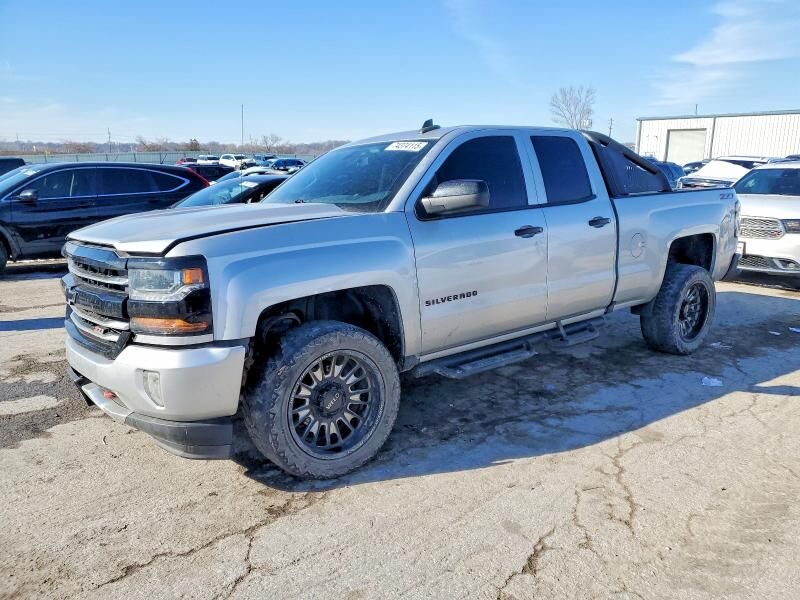 2017 CHEVROLET Silverado