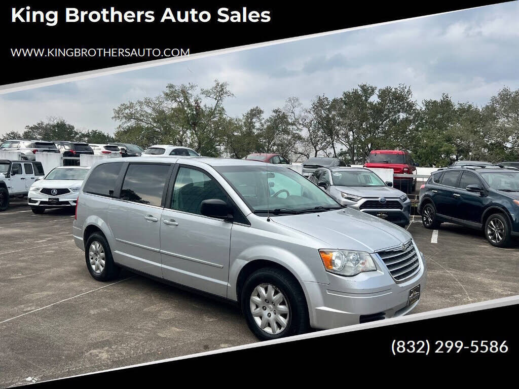 2009 CHRYSLER Town and Country