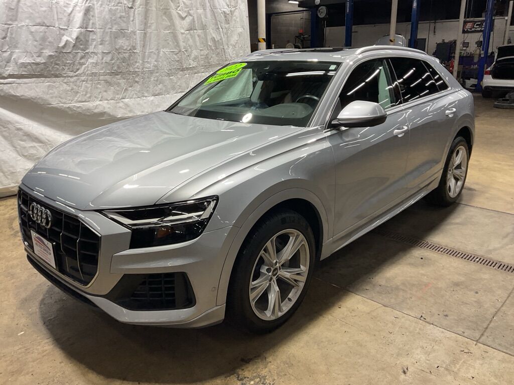 2022 AUDI Q8