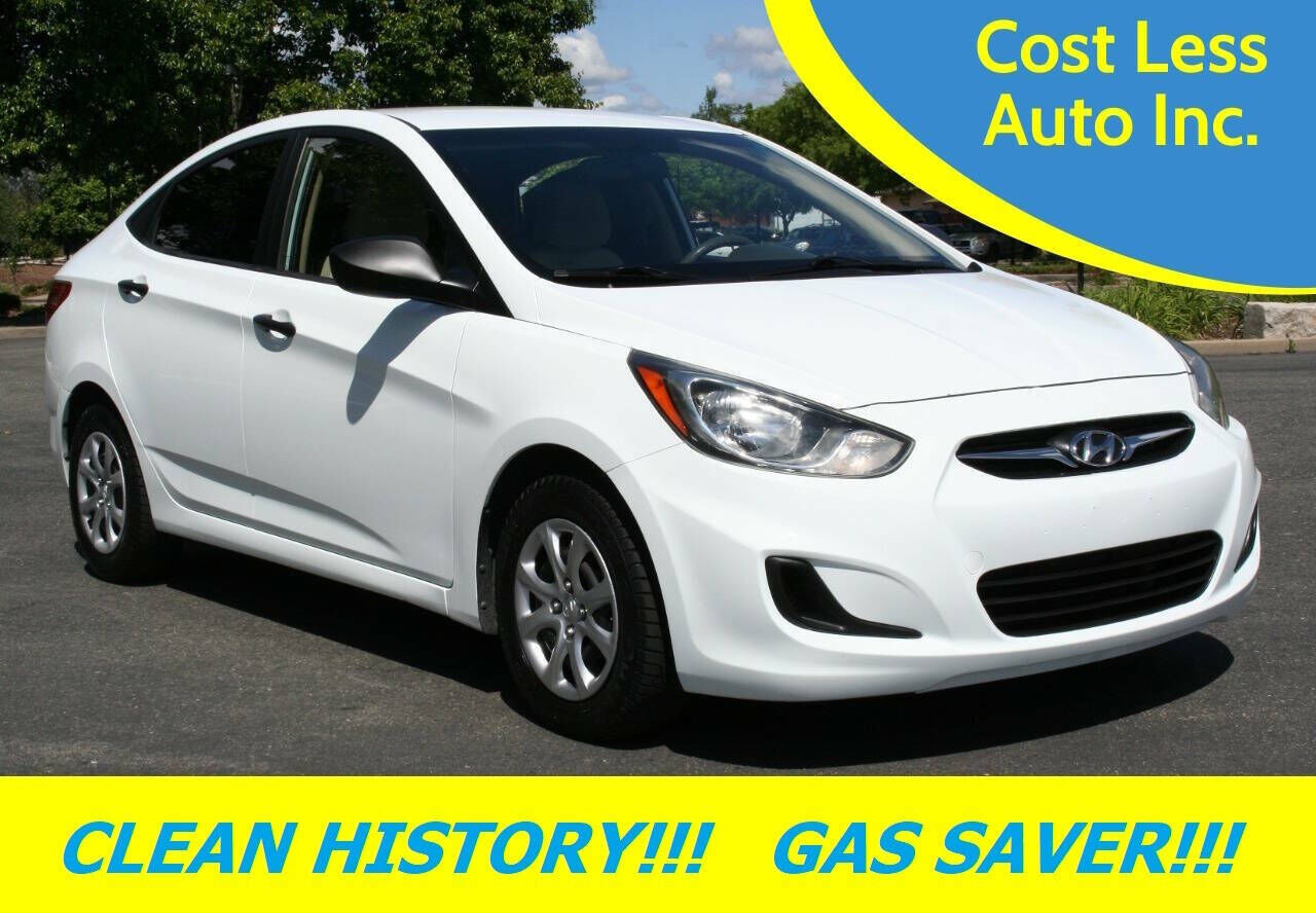 2013 HYUNDAI Accent