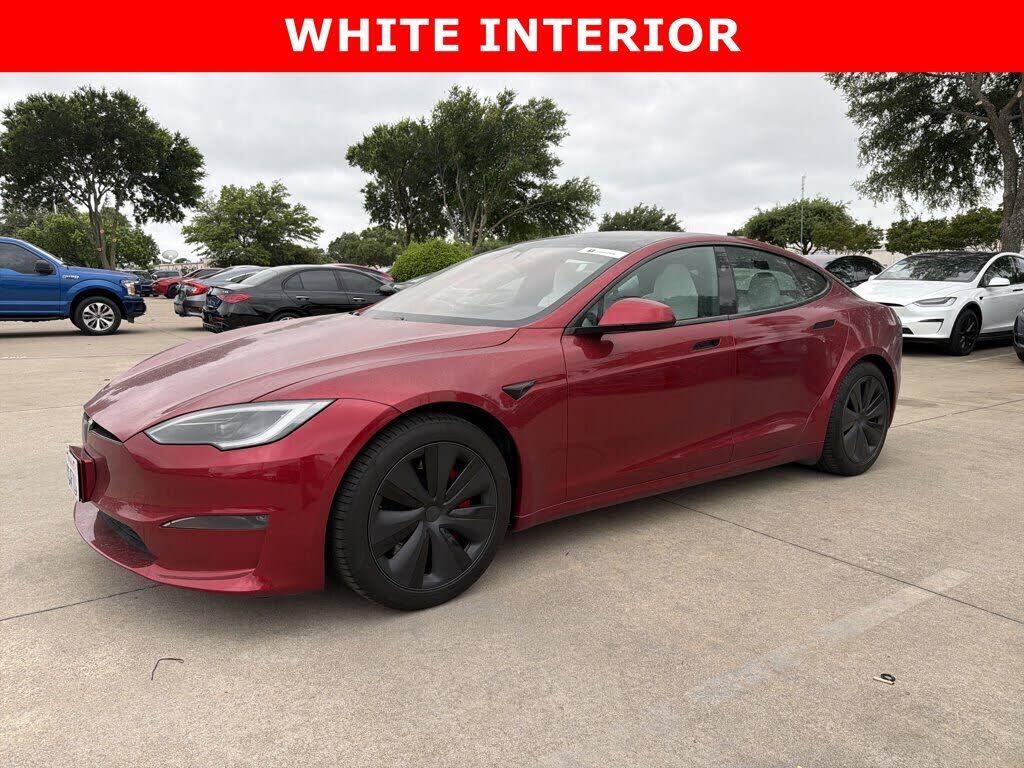 2024 TESLA Model S