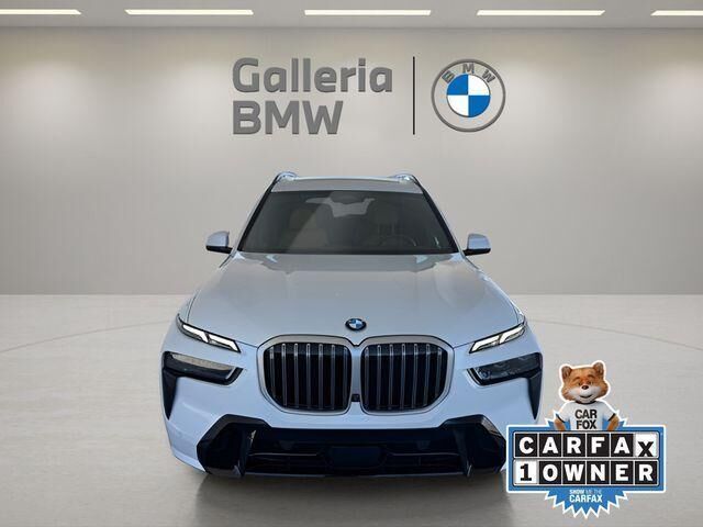 2023 BMW X7