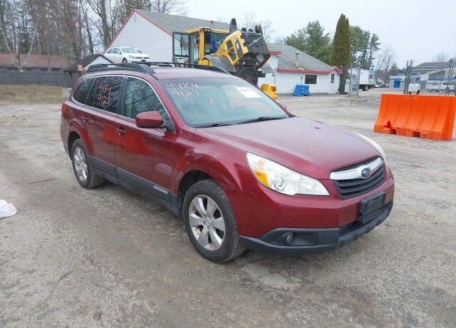 2011 SUBARU Outback