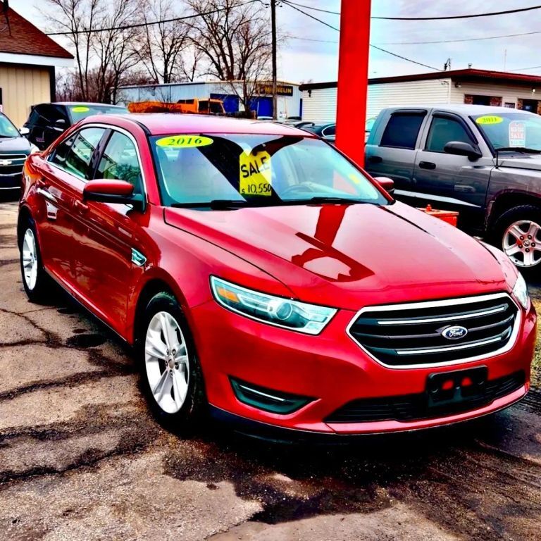 2016 FORD Taurus