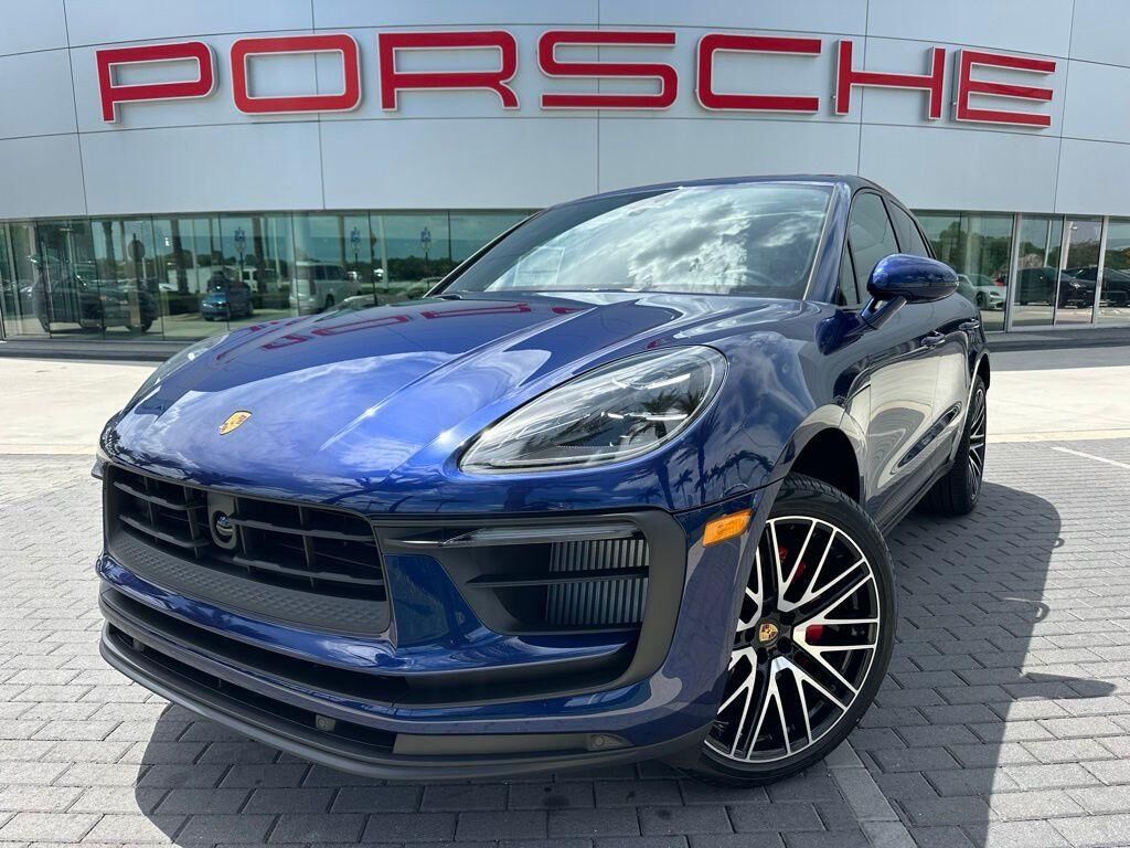 2026 PORSCHE Macan