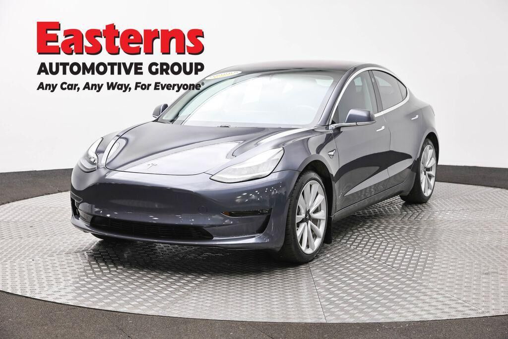2018 TESLA Model 3