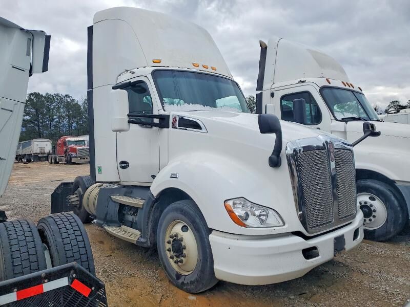 2016 KENWORTH T680