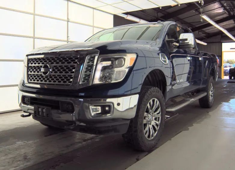2016 NISSAN Titan