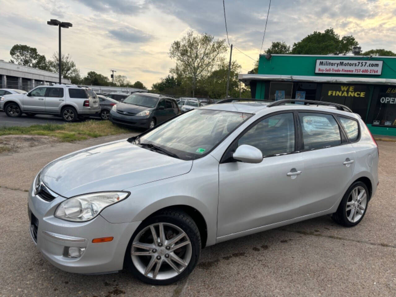 2010 HYUNDAI Elantra Touring