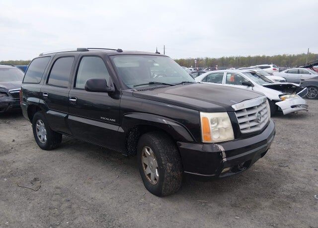 2004 CADILLAC Escalade