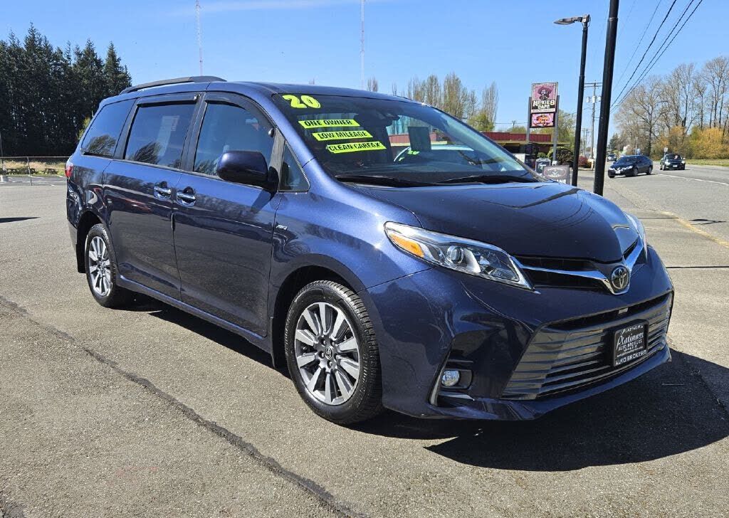 2020 TOYOTA Sienna