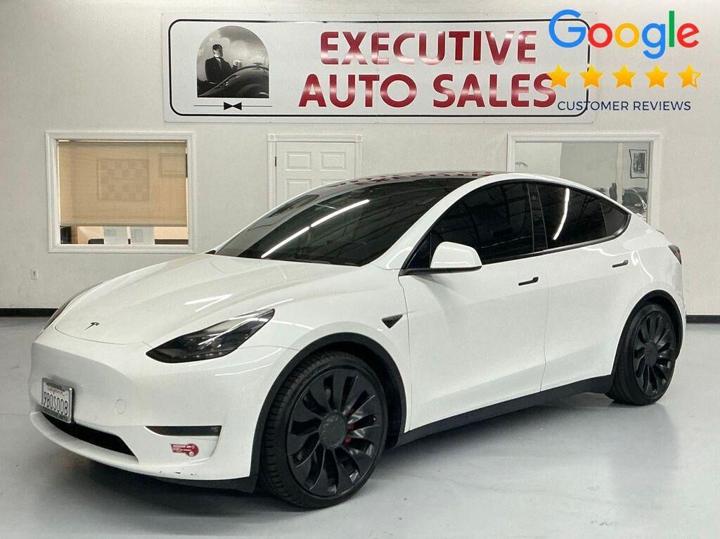 2022 TESLA Model Y