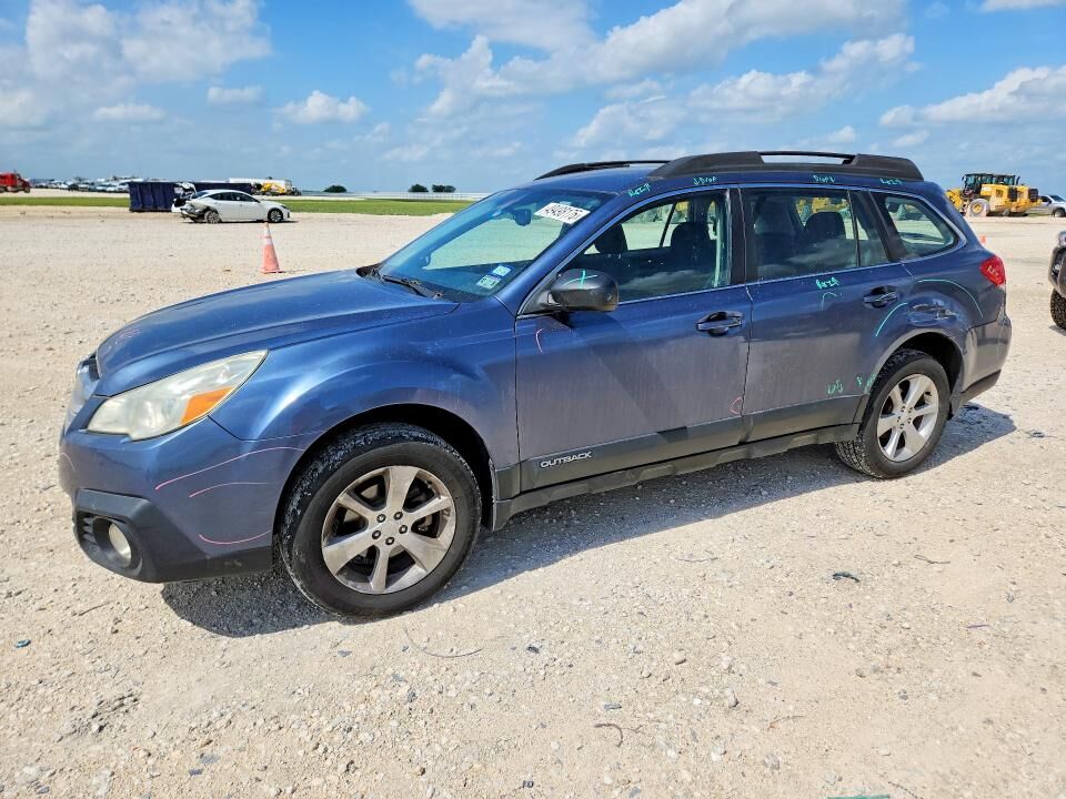 2014 SUBARU Outback