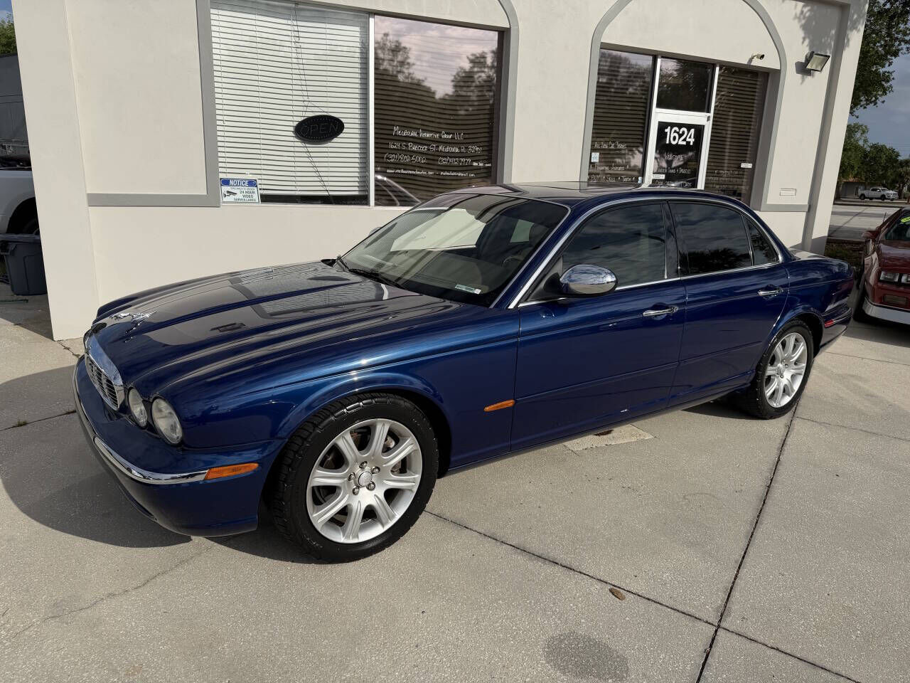 2004 JAGUAR Vanden Plas