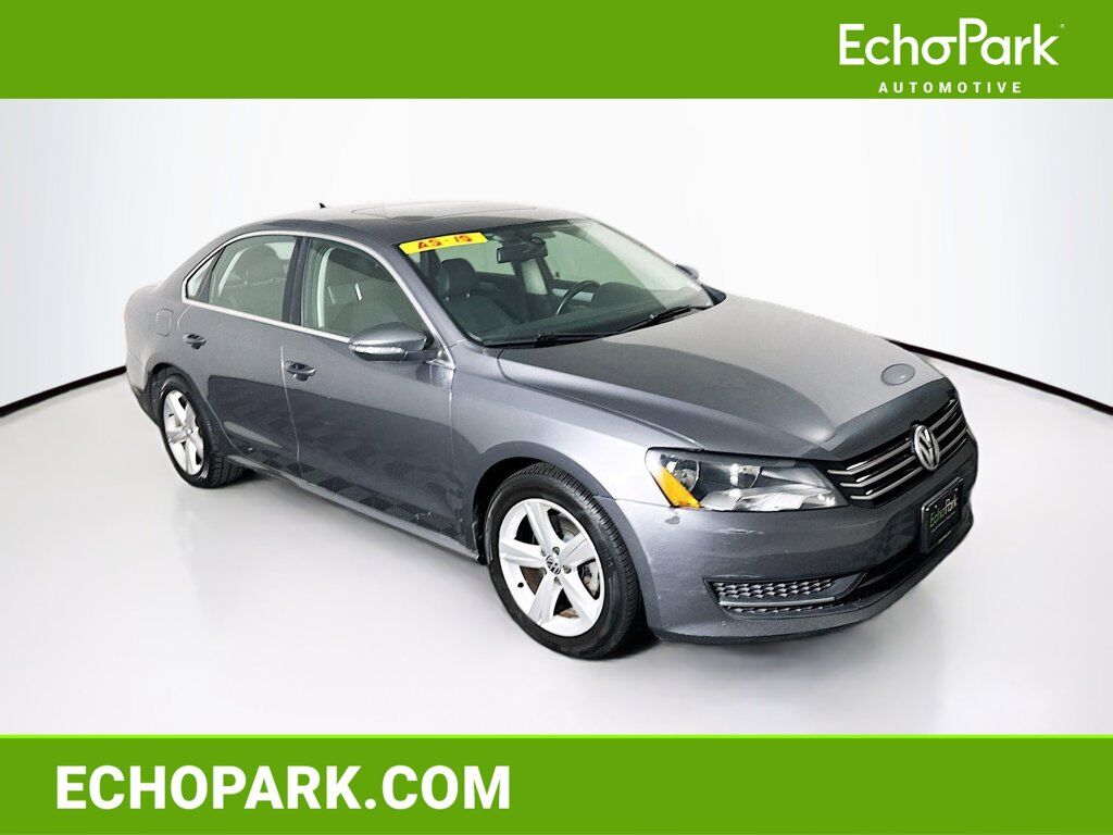 2012 VOLKSWAGEN Passat