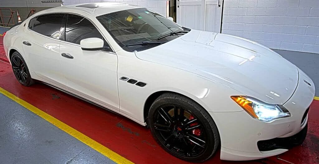 2016 MASERATI Quattroporte