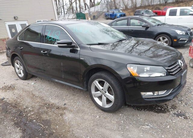 2015 VOLKSWAGEN Passat
