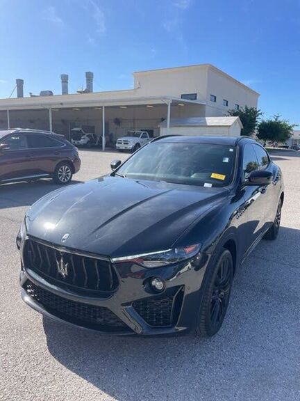 2022 MASERATI Levante