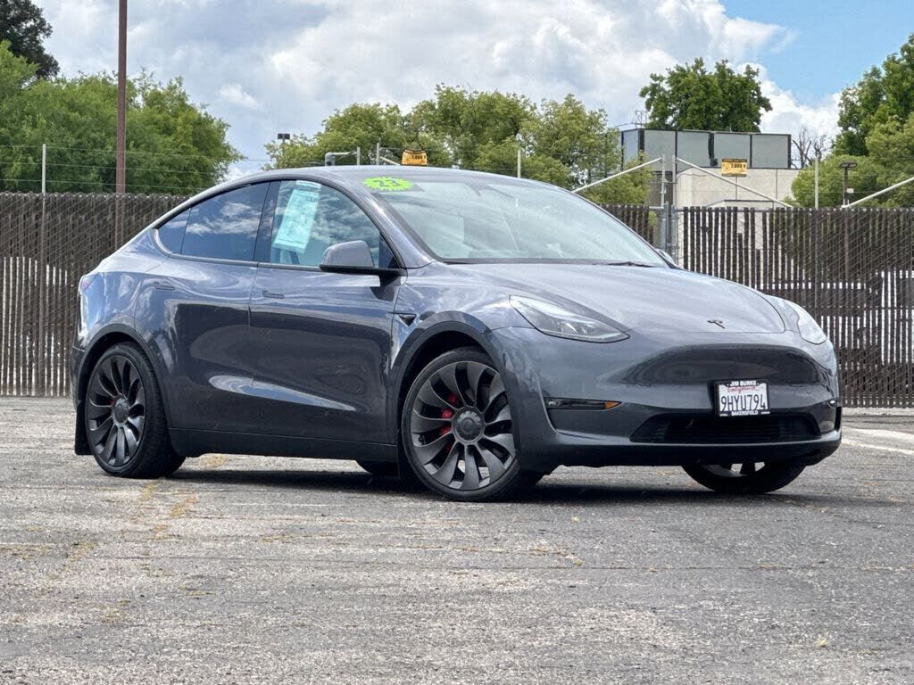 2023 TESLA Model Y