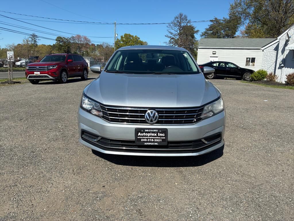 2016 VOLKSWAGEN Passat