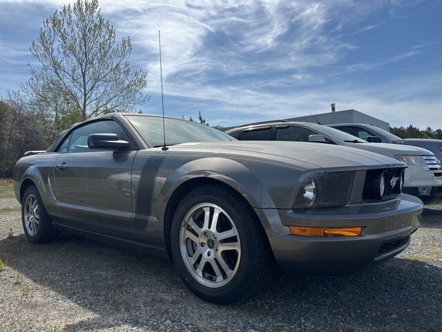 2005 FORD Mustang