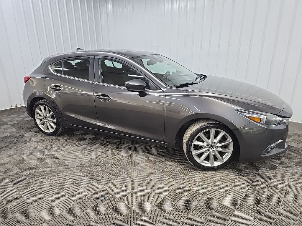 2017 MAZDA Mazda3