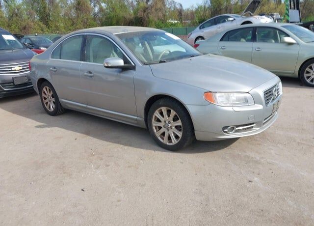 2011 VOLVO S80