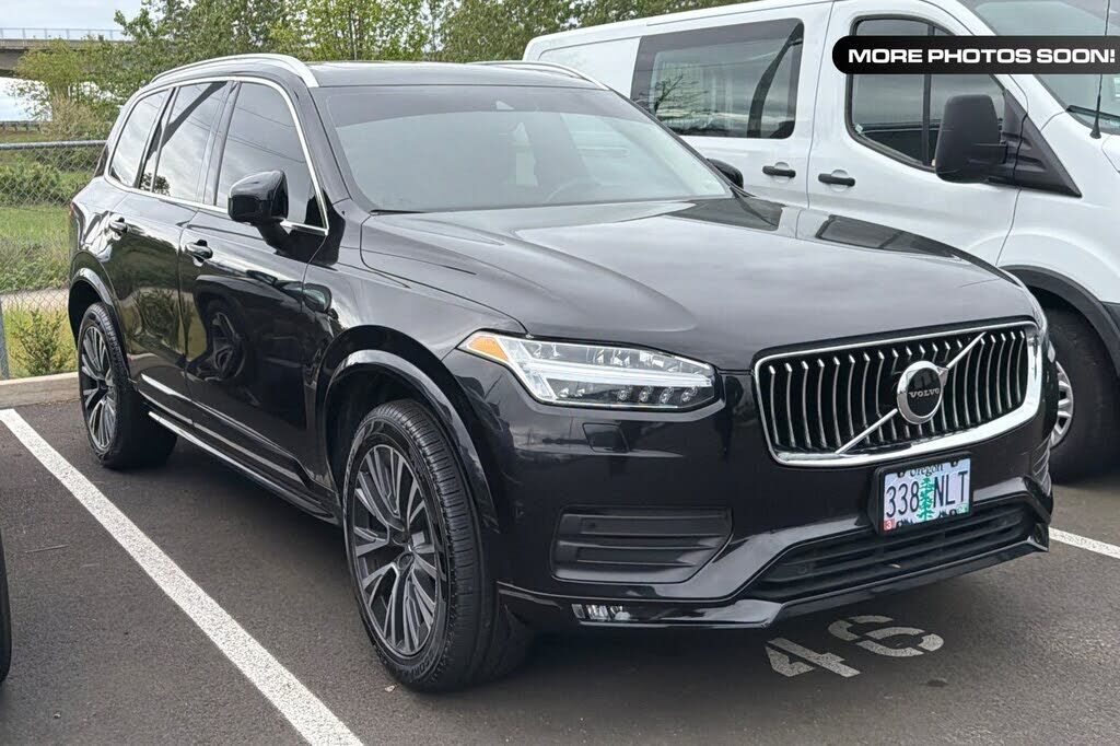 2022 VOLVO XC90